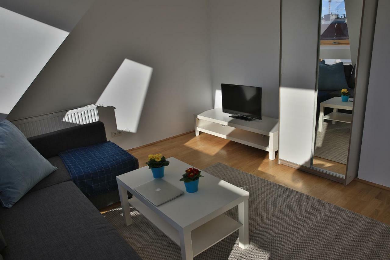 Sunny Penthouse With Terrace. Great View! Dg2 Apartment Vienna Exterior photo